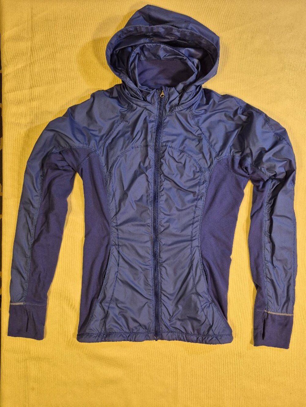 Lululemon Women's Windbreaker Sz6